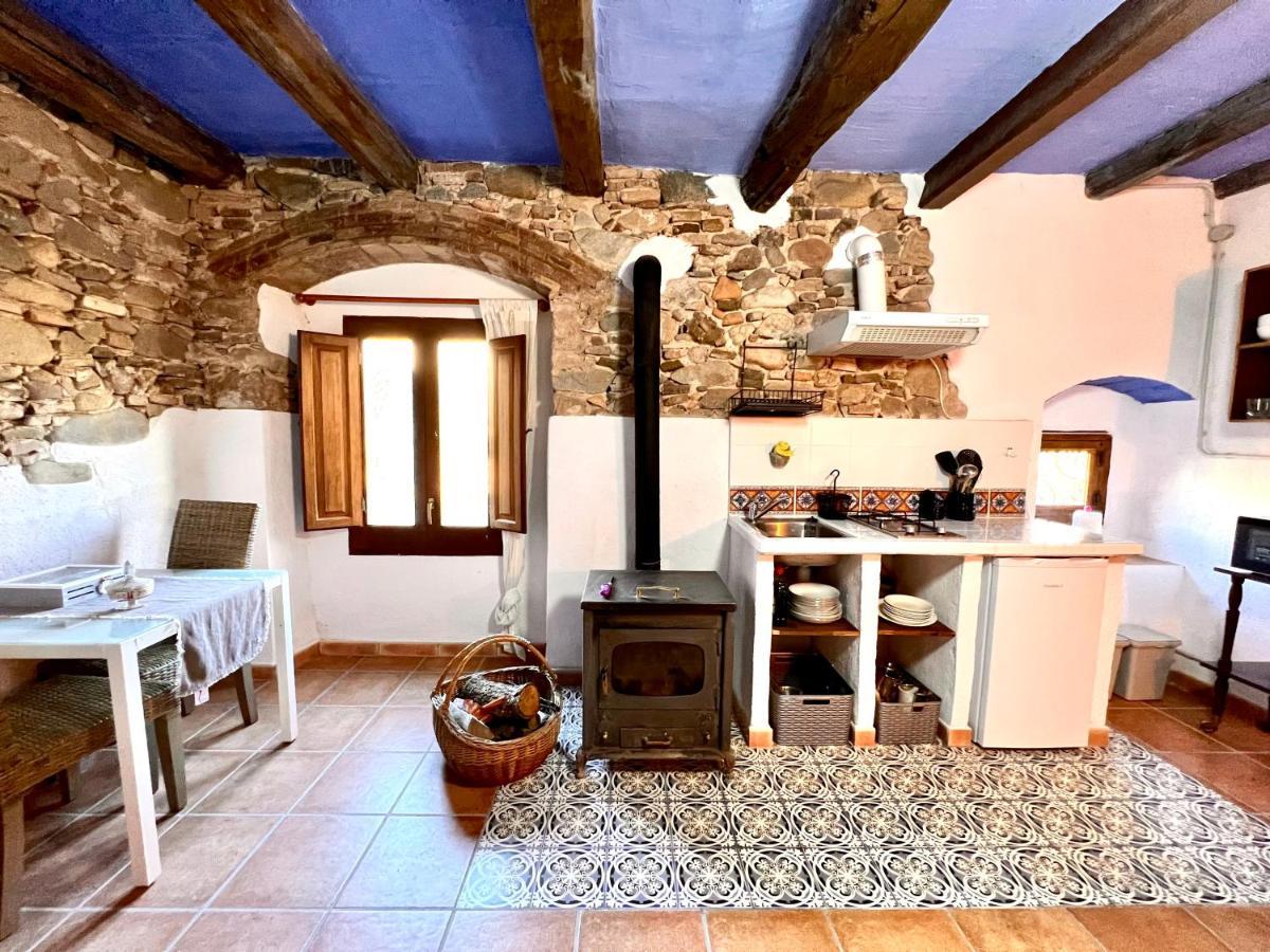 Estudio En Masia Can Mon Anglés 外观 照片